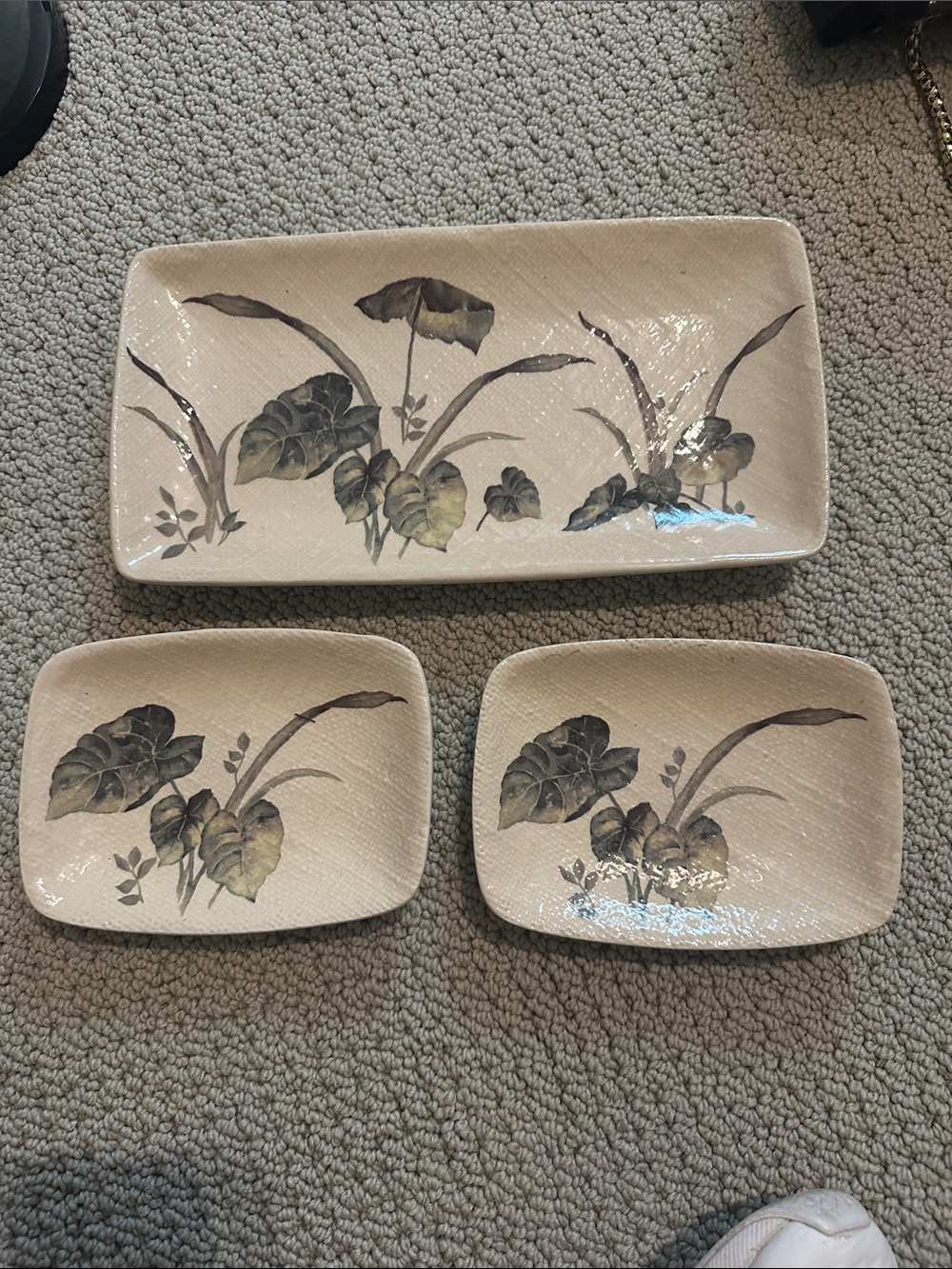 Croscill Cabana Set of 3 Ceramic Soap Dishes and Bath Vanity Tray